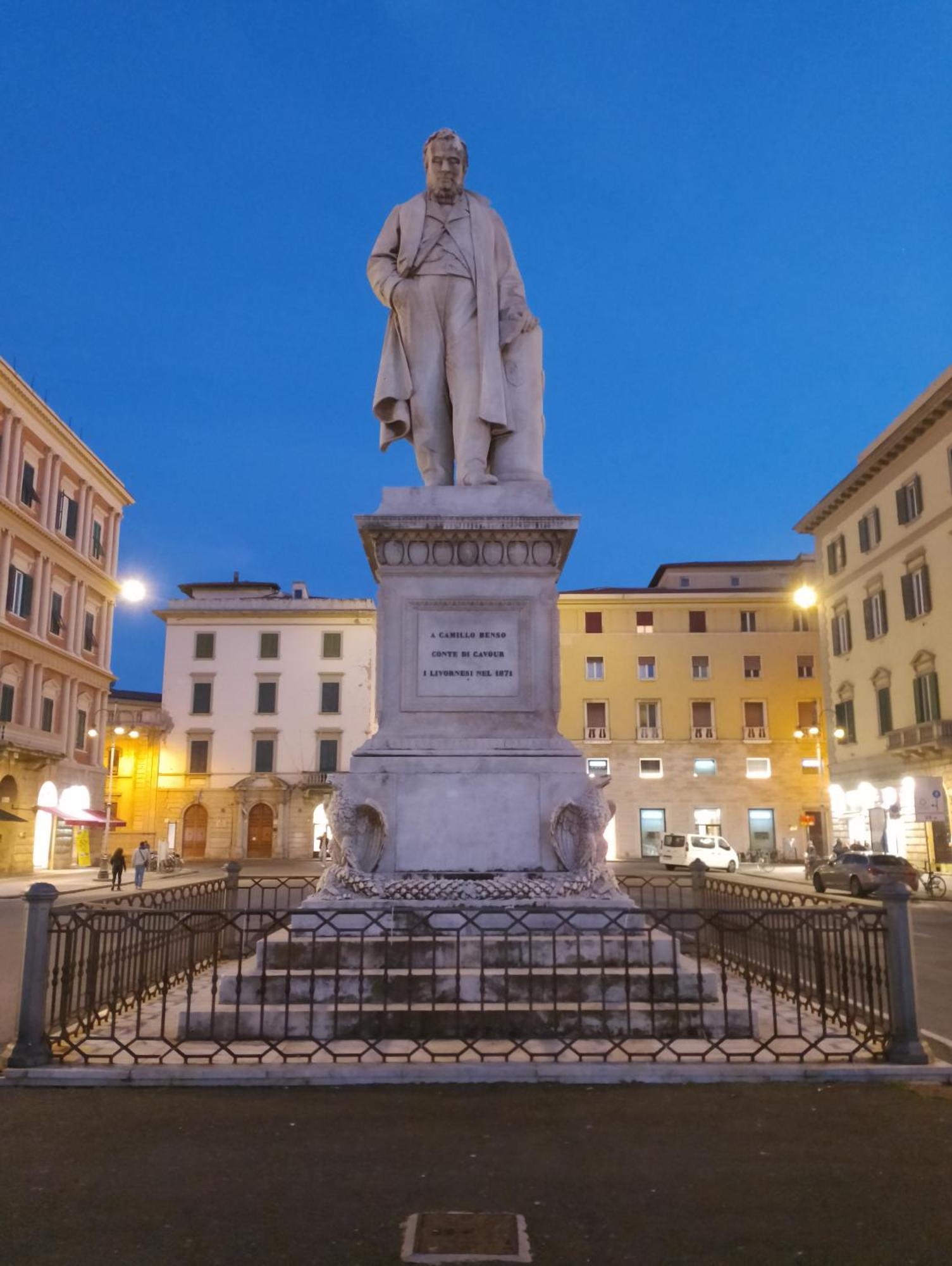 Casa Cavour Appartement Livorno Buitenkant foto
