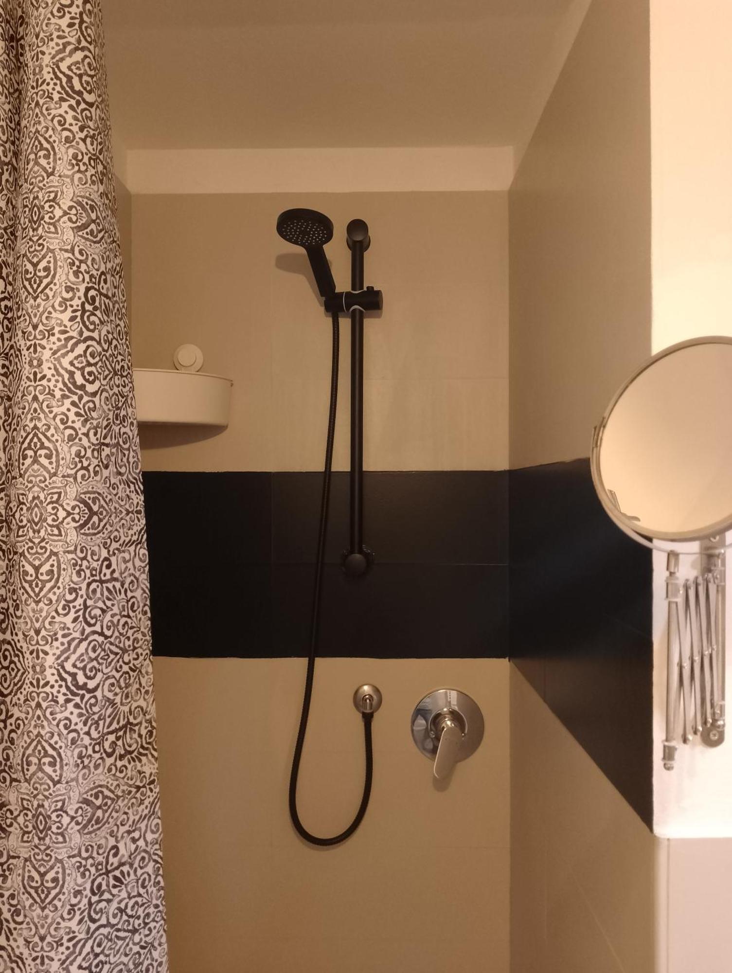 Casa Cavour Appartement Livorno Buitenkant foto